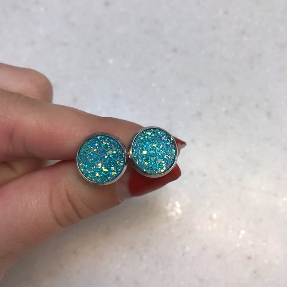 Jewelry - Blue Druzzy Earrings